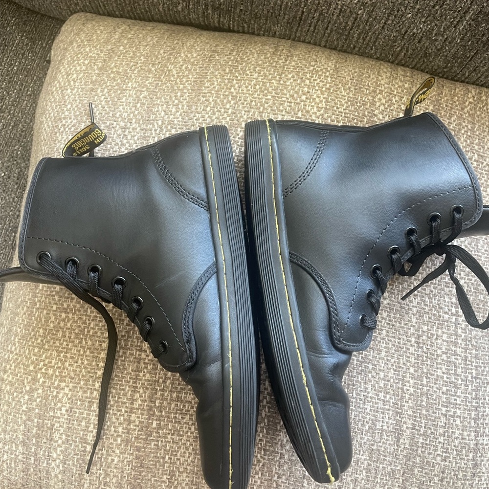 Dr. Martens Shoreditch - Picture 7 of 8